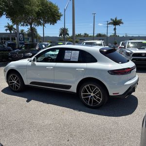 PORSCHE MACAN - 5