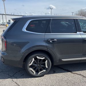 KIA TELLURIDE EX - 9