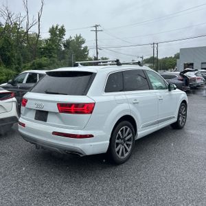 صورة 8 لـ 2019 AUDI Q7 55 PREMIUM
