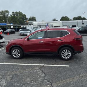 2018 Nissan ROGUE SV — фото 3