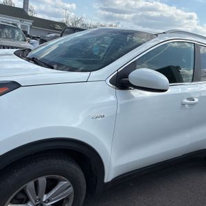 KIA SPORTAGE LX - 2