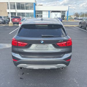 BMW X1 XDRIVE28I - 7