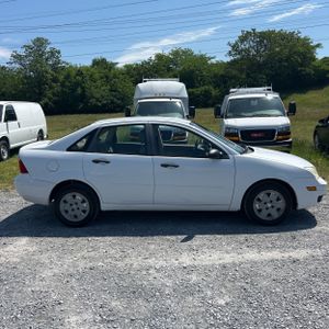 FORD FOCUS SE - 10