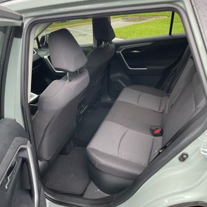 صورة 33 لـ 2021 Toyota RAV4 HYBRID XLE