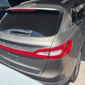 صورة 5 لـ 2017 Lincoln MKX RESERVE