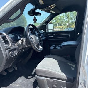 2024 RAM 2500 BIG HORN — миниатюра 32