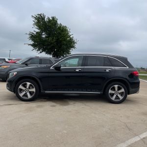 MERCEDES-BENZ GLC - 3