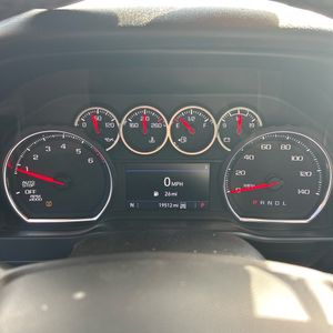 2020 Chevrolet SILVERADO 1500 RST 照片 39
