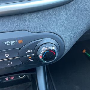 صورة مصغرة 60 لـ 2017 KIA SORENTO LX