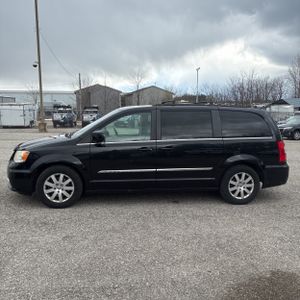 CHRYSLER TOWN AND COUNTRY TOURING - 3