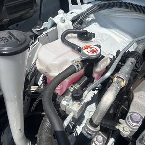 2025 Toyota COROLLA CROSS L — миниатюра 46
