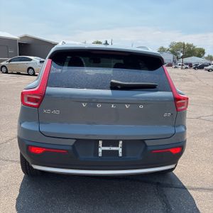 2023 Volvo XC40 CORE photo 7