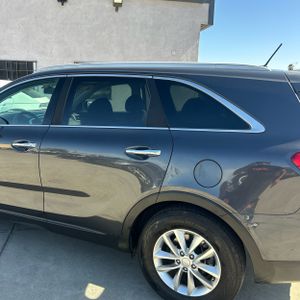 صورة 6 لـ 2018 KIA SORENTO LX V6