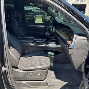 2025 Cadillac ESCALADE SPORT PLATINUM — миниатюра 33