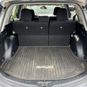 صورة 42 لـ 2017 Toyota RAV4 XLE