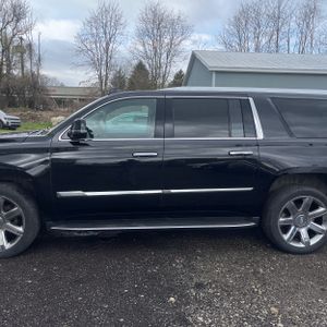 CADILLAC ESCALADE ESV LUXURY - 4