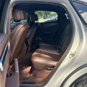 2021 Porsche CAYENNE GTS COUPE 缩略图 34