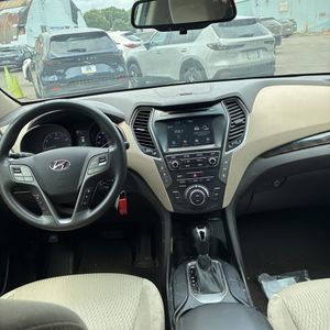 2017 Hyundai SANTA FE SE — миниатюра 35