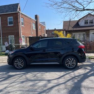 HYUNDAI TUCSON SEL - 3