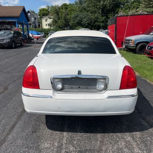 صورة 7 لـ 2007 Lincoln TOWN CAR EXECUTIVE