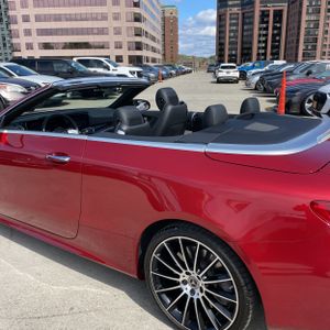 MERCEDES-BENZ E-CLASS - 6