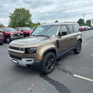 2025 LAND Rover DEFENDER 110 P300 S — фото 1
