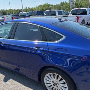 صورة 6 لـ 2014 FORD FUSION HYBRID SE