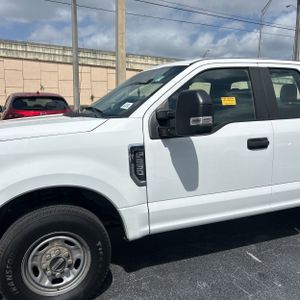 FORD F-250 SUPER DUTY XL - 2