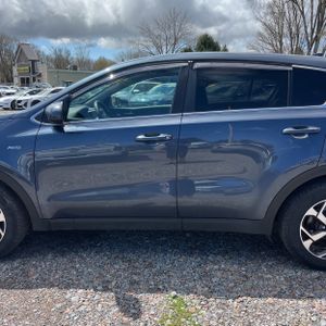 KIA SPORTAGE LX - 4