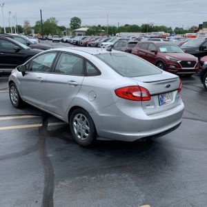 FORD FIESTA SE - 5