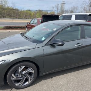 HYUNDAI ELANTRA SEL SPORT - 2