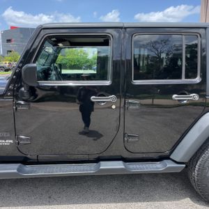 2017 JEEP WRANGLER UNLIMITED SPORT 照片 4
