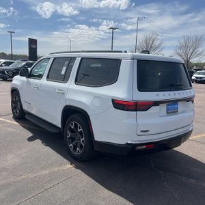 JEEP WAGONEER SERIES III - 5