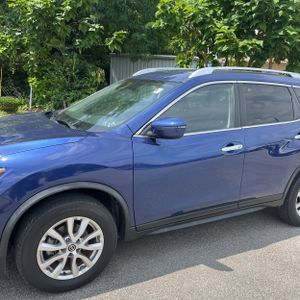 2020 Nissan ROGUE SV — фото 2