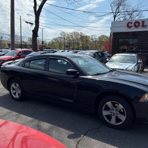 DODGE CHARGER SE - 10