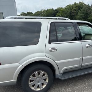 2003 Lincoln NAVIGATOR LUXURY — фото 9