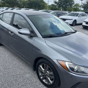 2018 Hyundai ELANTRA SEL — миниатюра 12