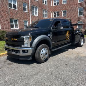 FORD F-550 CHASSIS LARIAT - 1