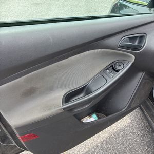 صورة مصغرة 57 لـ 2014 FORD FOCUS S