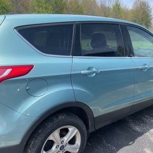 FORD ESCAPE SE - 9