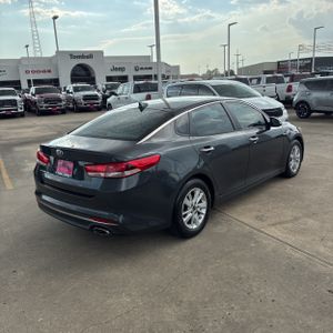 صورة 8 لـ 2016 KIA OPTIMA LX