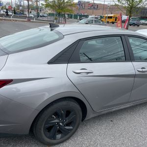 HYUNDAI ELANTRA SEL - 9