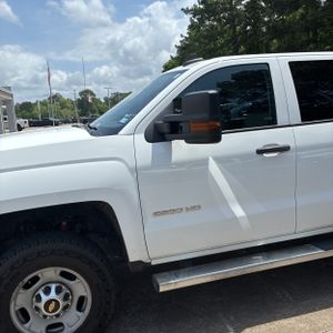 CHEVROLET SILVERADO - 2