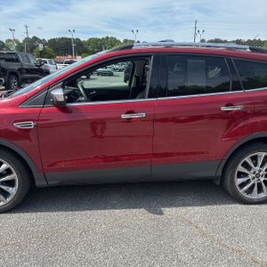 FORD ESCAPE SE - 4