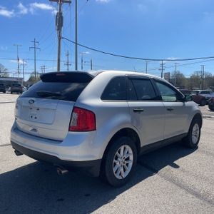 FORD EDGE SE - 8