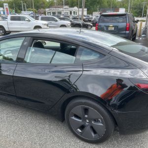 TESLA MODEL 3 BASE - 6