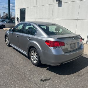 SUBARU LEGACY PREMIUM - 5