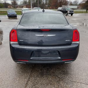 CHRYSLER 300 S - 6