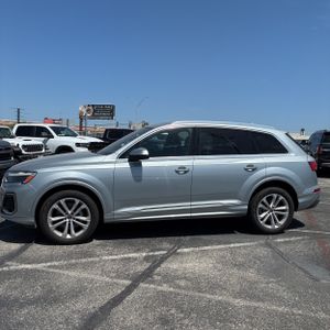 صورة 3 لـ 2025 AUDI Q7 PREMIUM PLUS