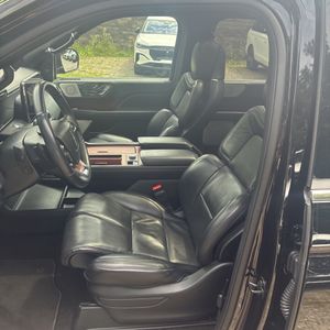 صورة 32 لـ 2021 Lincoln NAVIGATOR RESERVE